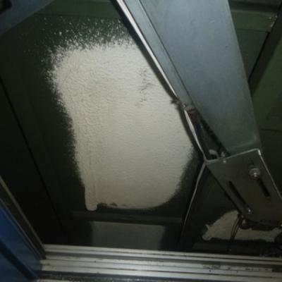 Revêtement d'insonorisation dans une cabine d'ascenseur, Carbotech
